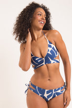 Load image into Gallery viewer, Image 08: Rio De Sol Top Top Pottery Kate