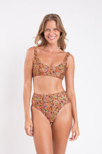 Load image into Gallery viewer, Model Front: Rio De Sol Bottom Bottom Bouquet Hotpants