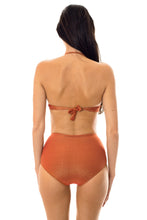 Load image into Gallery viewer, Image 06: Rio De Sol Bottom Calcinha Radiante Canela Hot Pant