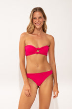 Load image into Gallery viewer, Model Front: Wednesday In Hawaii By Rio De Sol Set Set Guava Lani Waikiki