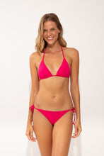 Load image into Gallery viewer, Model Front: Wednesday In Hawaii By Rio De Sol Top Top Guava Kauai