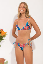Load image into Gallery viewer, Model Front: Rio De Sol Set Set Maui Tri-Fixo Ibiza