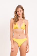 Load image into Gallery viewer, Model Front: Rio De Sol Bottom Bottom Amarelo Essential-Comfy