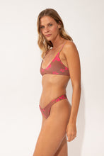 Load image into Gallery viewer, Image 02: Wednesday In Hawaii By Rio De Sol Set Set Pua-Coco-Guava Hana Sunset
