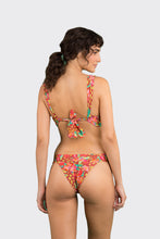 Load image into Gallery viewer, Model Back: Rio De Sol Top Top Tropics Halter-Marina
