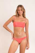 Load image into Gallery viewer, Image 03: Rio De Sol Set Set Malibu-Nina Bandeau-Reto Essential
