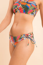 Load image into Gallery viewer, Image 11: Rio De Sol Set Set Jungle Bandeau-Reto Madrid
