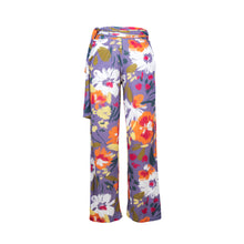 Load image into Gallery viewer, Product Front: Rio De Sol Beach Trousers Garden-Flower Pants Knot
