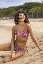 Load image into Gallery viewer, Image 07: Rio De Sol Top Top Parrots Tri-Inv
